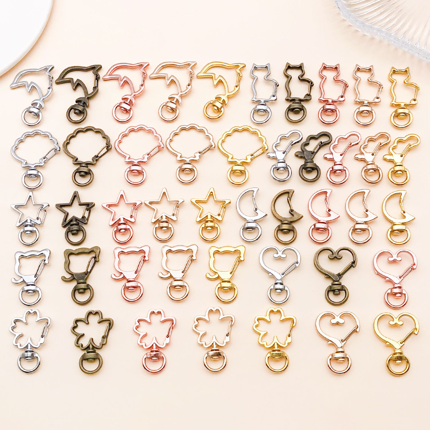 5 ピース/ロットハートスタームーン猫犬シェルイルカ花チャー - Flower Supplies のレビューと価格